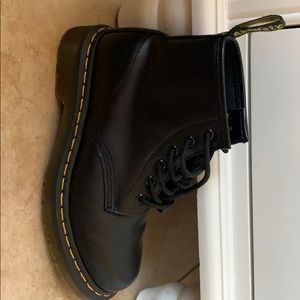 Dr. Martens smooth leather lace up Black